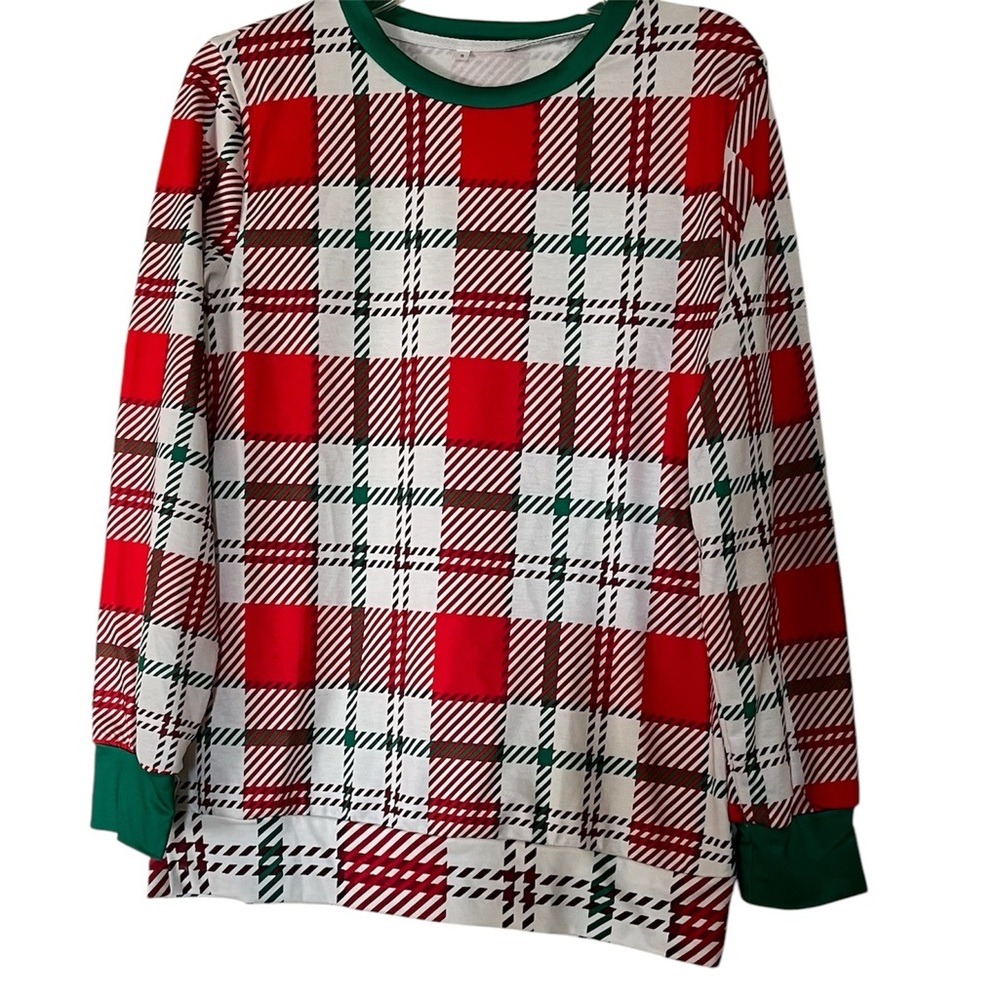 Green Red & White Plaid Long Sleeve Top